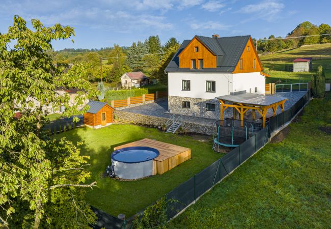 Villa in Dolní Podluží - Jiretín p. Jedlovou - NDW445