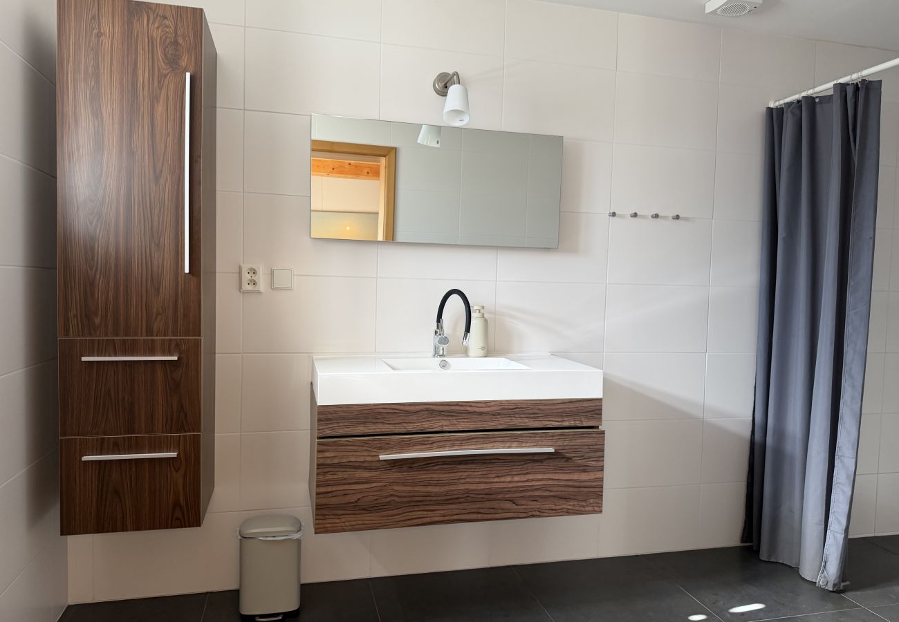 Villa à Mladé Buky - Villa mit Pool,  Skigebiete KJH348