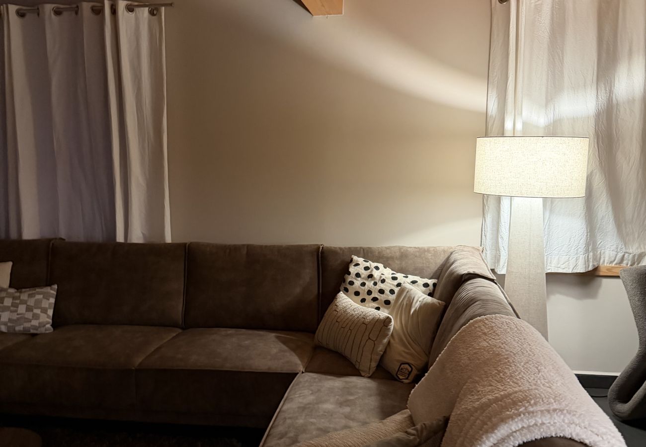 Villa à Mladé Buky - Villa mit Pool,  Skigebiete KJH348