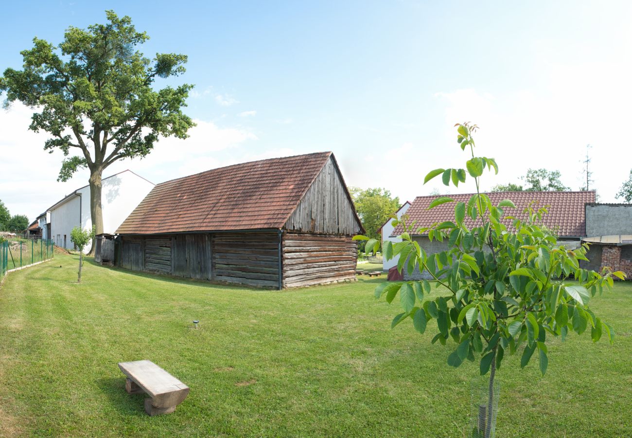 Villa à Mnichovo Hradište - Mnichovo Hradiste SVK405