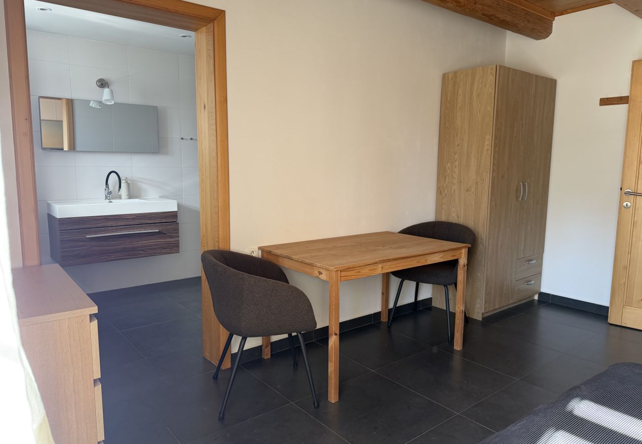 Villa in Mladé Buky - Villa mit Pool,  Skigebiete KJH348