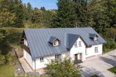 Villa in Mladé Buky - Mlade Buky KJH348